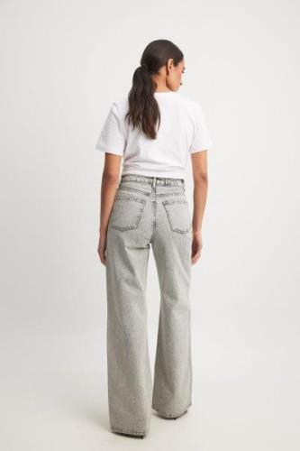 NA-KD Vida jeans med hög midja - Grey