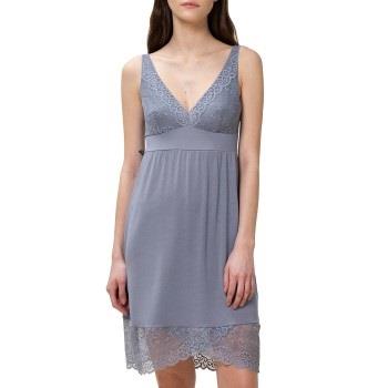 Triumph Lounge Me Amourette NDK New Fit Nightdress Grå viskos 42 Dam