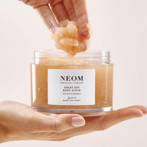 NEOM Great Day Body Scrub 332g