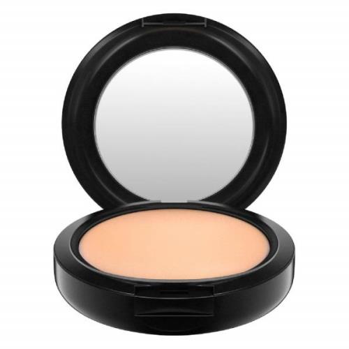 MAC Studio Fix Powder Plus Foundation (olika nyanser) - NC20