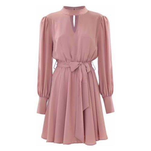 Kocca Romantisk stil kort klänning med draperade ärmar Pink, Dam
