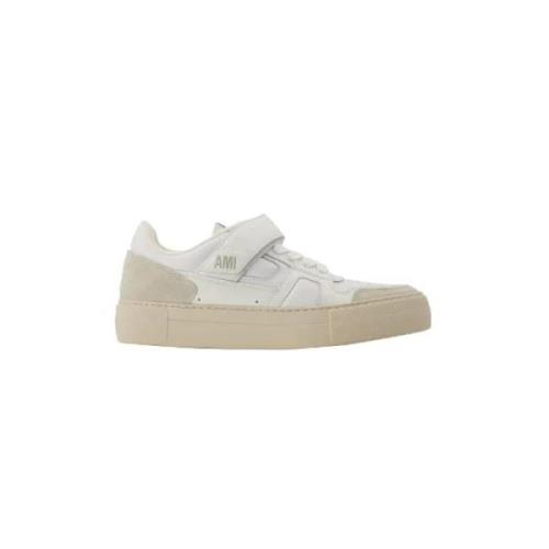 Ami Paris Läder sneakers White, Dam