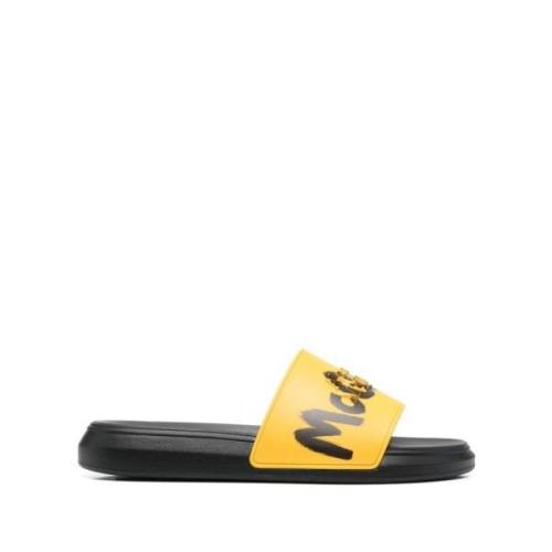Alexander McQueen Gula sandaler med djärvt graffiti-mönster Yellow, He...