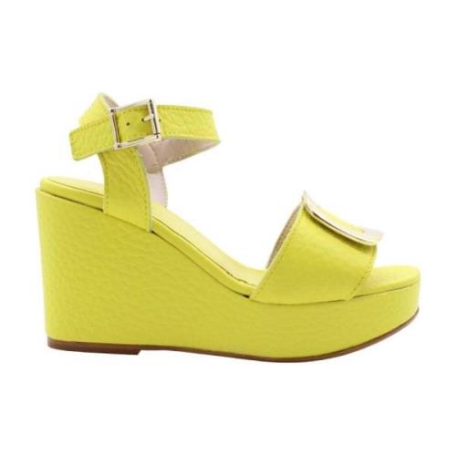 E mia Wedges Yellow, Dam