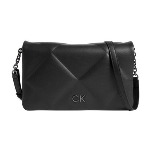 Calvin Klein Quiltad axelväska Black, Dam