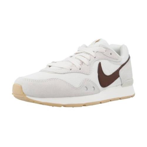 Nike Stiliga Venture Sneakers för kvinnor Beige, Dam