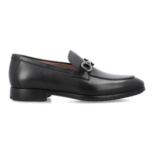 Salvatore Ferragamo Svarta Stängda Skor Aw23, Tidlös Stil Penny Loafer...