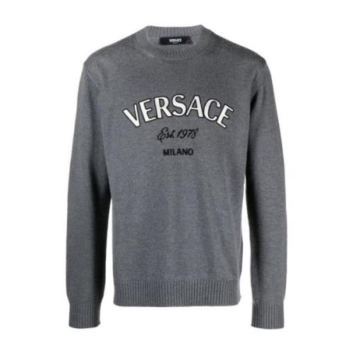 Versace Sval Grå Stickad Tröja med Milano Stämpel Broderi Gray, Herr