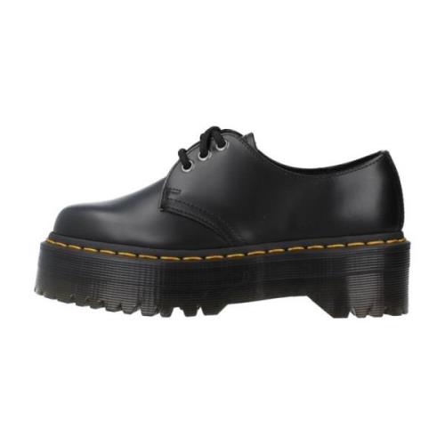 Dr. Martens Laced Shoes Black, Dam