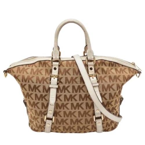 Michael Kors Pre-owned Pre-owned Canvas axelremsvskor Beige, Dam