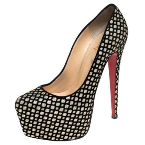 Christian Louboutin Pre-owned Pre-owned Tyg klackskor Black, Dam