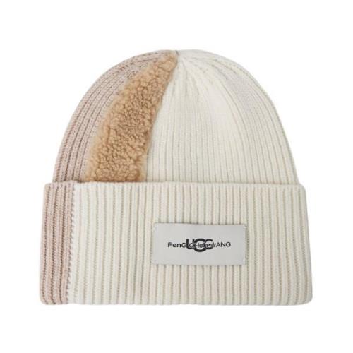 UGG Färgblock Logo Patch Beanie Hat Beige, Dam