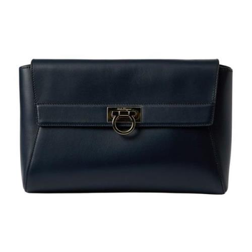 Salvatore Ferragamo Marinblå Rigid Clutch med Avtagbar Rem Blue, Dam