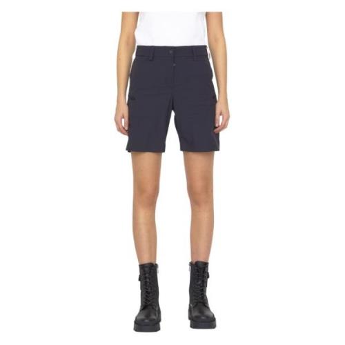 Moncler Svarta lättvikts nylonshorts med kontrastbokstäver Black, Dam