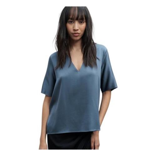 Ahlvar Gallery Yoli silke v-ringad blus Blue, Dam