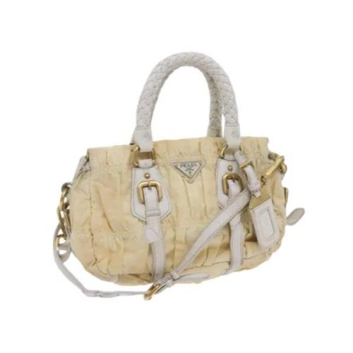 Prada Vintage Pre-owned Nylon handvskor Beige, Dam