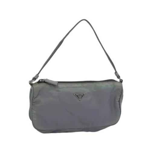 Prada Vintage Pre-owned Nylon prada-vskor Gray, Dam