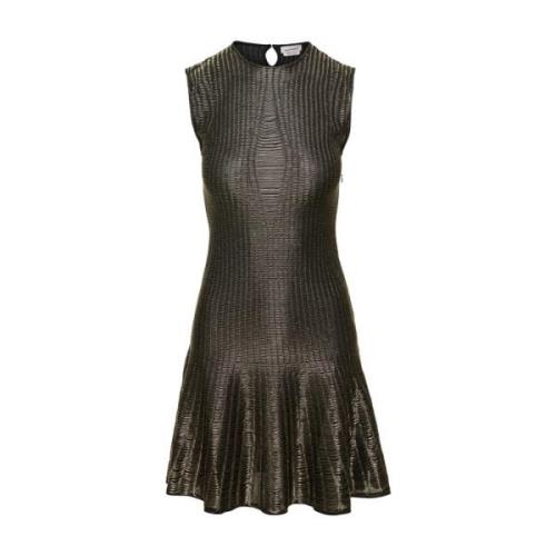 Alexander McQueen Metallic Plisserad Midi Klänning Ärmlös Gray, Dam