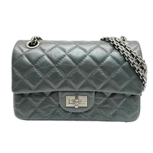 Chanel Vintage Pre-owned Tyg chanel-vskor Gray, Dam