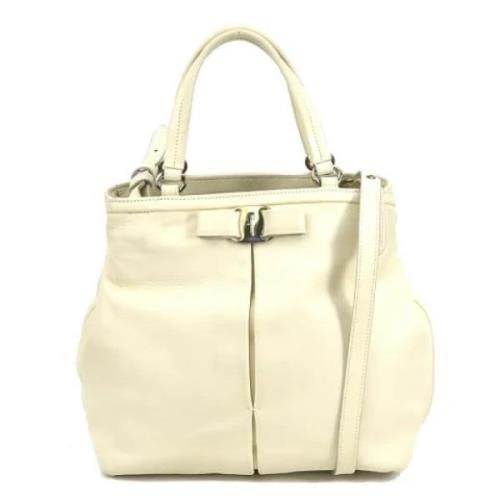 Salvatore Ferragamo Pre-owned Pre-owned Laeder handvskor Beige, Dam