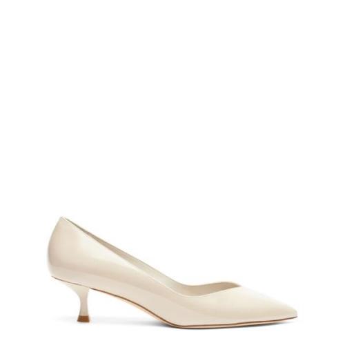 Stuart Weitzman V-Cut Pointed-Toe Pump White, Dam