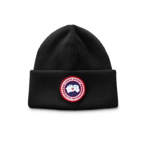 Canada Goose Svart ullmössa med logopatch Black, Dam