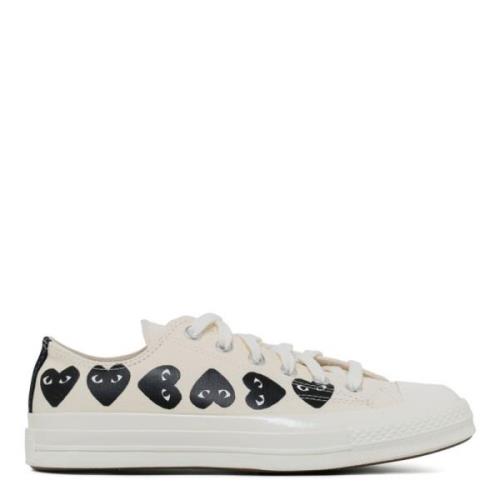 Comme des Garçons Ikoniskt Hjärta Låga Top Sneakers White, Dam