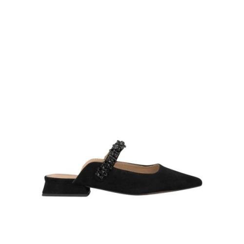 Alma EN Pena Jeweled Pointed Flat Mule Black, Dam