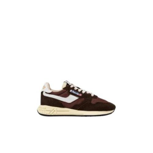 Autry Stadsstil sneakers med sprucket läder Brown, Dam