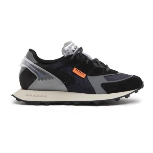 RUN OF Svarta Mocka Sneakers med Grå Textilinfällning Black, Herr