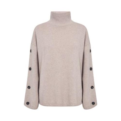 Levete Room Mjuk Turtleneck Tröja med Dekorativa Knappar Beige, Dam