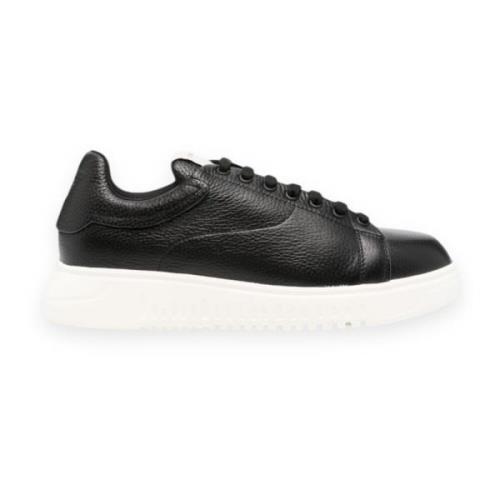 Emporio Armani Snygga Sneakers för Män och Kvinnor Black, Herr