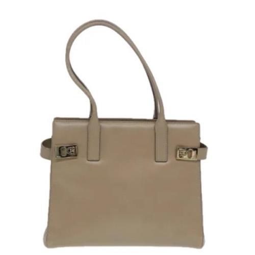 Salvatore Ferragamo Pre-owned Pre-owned Laeder totevskor Beige, Dam