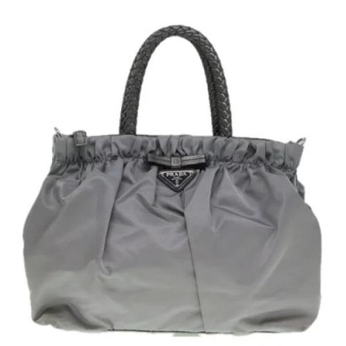 Prada Vintage Pre-owned Tyg prada-vskor Gray, Dam