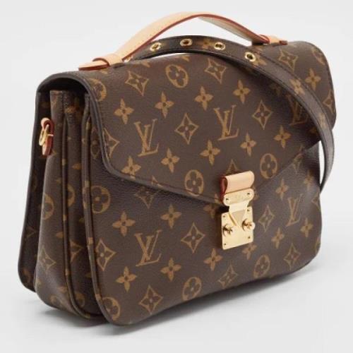 Louis Vuitton Vintage Pre-owned Metall louis-vuitton-vskor Brown, Dam