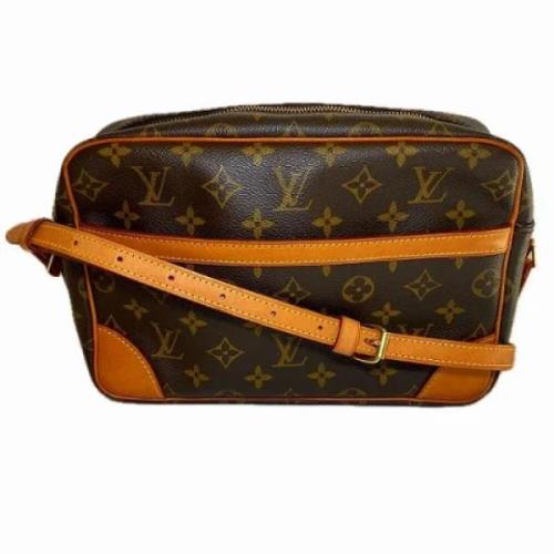 Louis Vuitton Vintage Pre-owned Canvas crossbodyvskor Brown, Dam