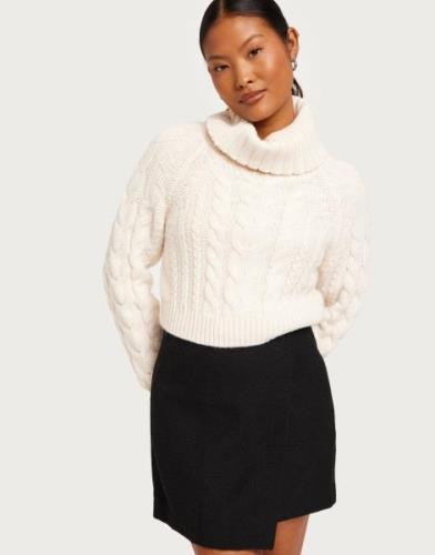 Nelly - Svart - Little Wrap Skirt