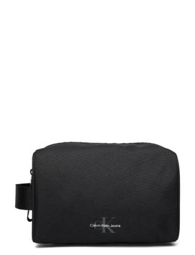 Sport Essentials Washbag Necessär Black Calvin Klein