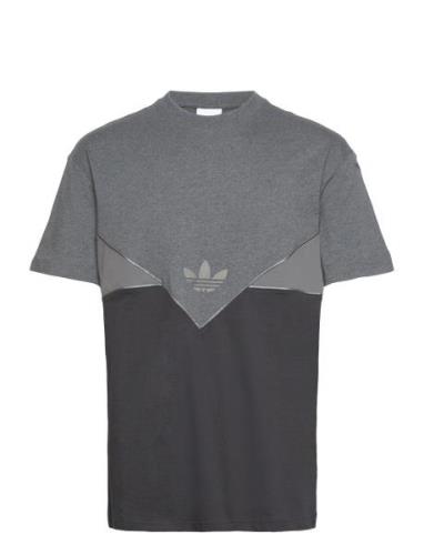 Adicolor Seasonal Reflective T-Shirt Sport T-shirts Short-sleeved Grey...