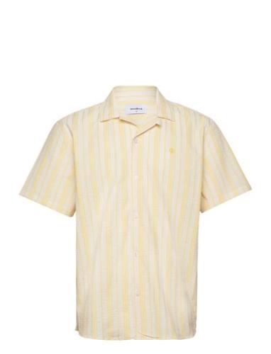 Hale Yello Shirt Designers Shirts Short-sleeved Yellow Woodbird
