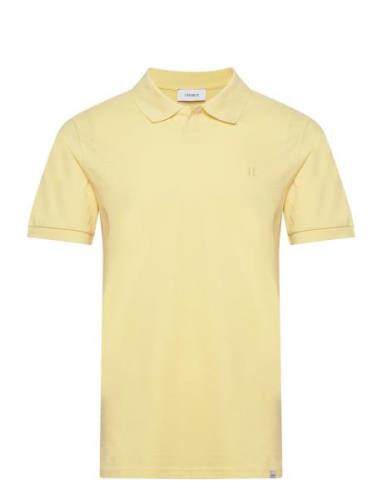 Piqué Polo Tops Polos Short-sleeved Yellow Les Deux