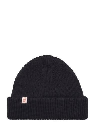 Revolution Fisherman Beanie Svart