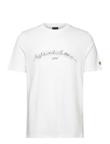 Lyle & Scott Established 1874 Graphic T-Shirt Vit